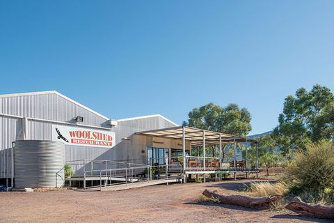Woolshed Restaurant - Lightning Ridge Tourism 0
