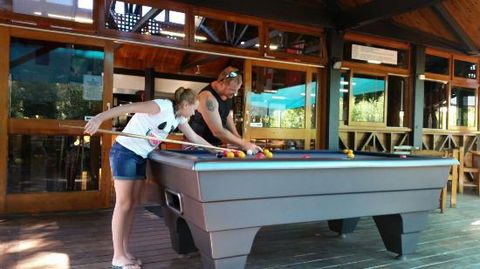 Satinay - Lightning Ridge Tourism 0