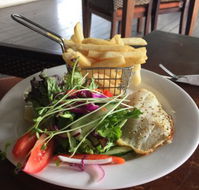 The Highlander Tavern - Lightning Ridge Tourism