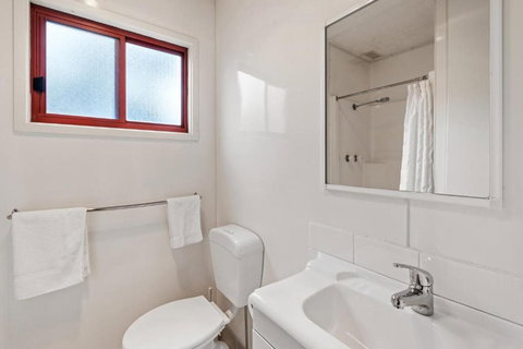 Discovery Parks Melbourne - Lightning Ridge Tourism 4