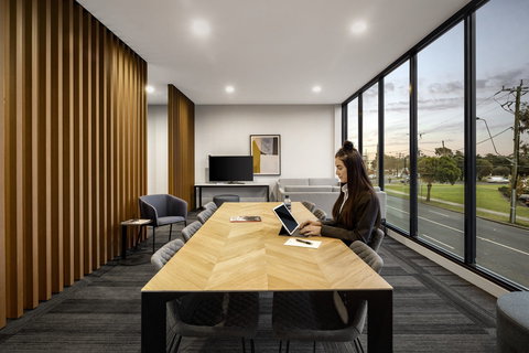 Quest Maribyrnong - Lightning Ridge Tourism 7