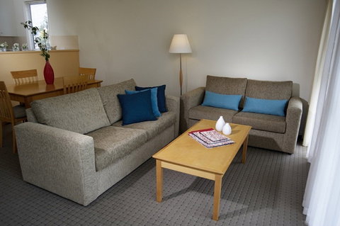 Quest Williamstown North - Lightning Ridge Tourism 6