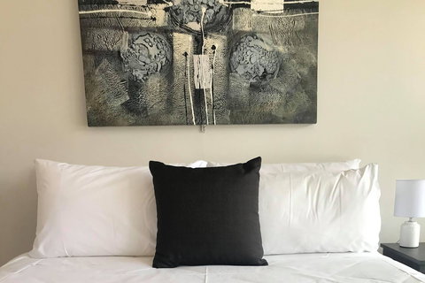 Guiding Star Hotel - Lightning Ridge Tourism 2