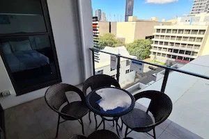Fleet Lane Apartments - Lightning Ridge Tourism 9