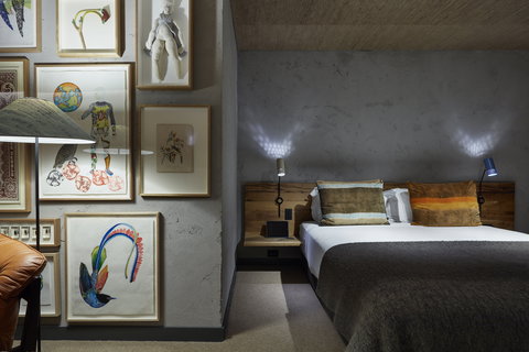 Ovolo Nishi - Lightning Ridge Tourism 8