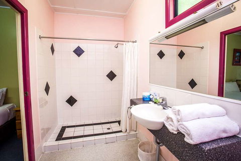 Darra Motel And Conference Centre - Lightning Ridge Tourism 9