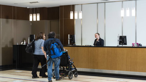 Crowne Plaza Canberra - Lightning Ridge Tourism 3