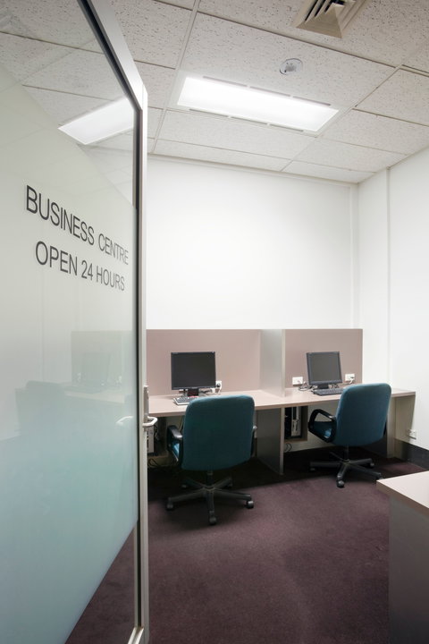 Crowne Plaza Canberra - Lightning Ridge Tourism 16