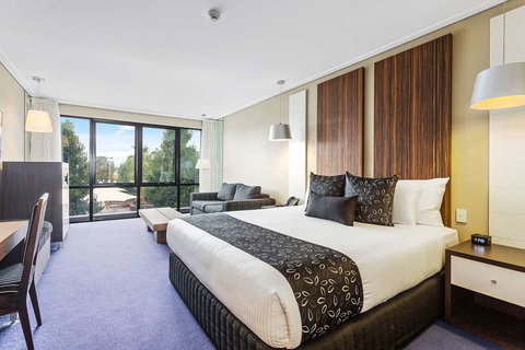Quality Inn Taylors Lakes Motel - Lightning Ridge Tourism 4