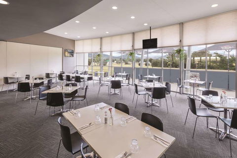 Travelodge Hobart Airport - Lightning Ridge Tourism 15