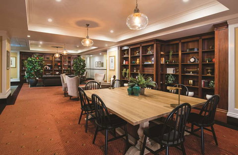 Adina Apartment Hotel Anzac Square - Lightning Ridge Tourism 17