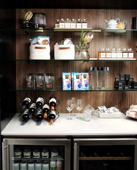 A By Adina Canberra - Lightning Ridge Tourism 16