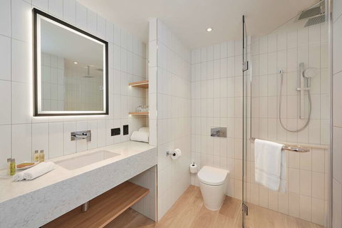 Hilton Garden Inn Albany - Lightning Ridge Tourism 6