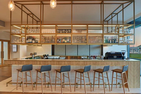 Hilton Garden Inn Albany - Lightning Ridge Tourism 15