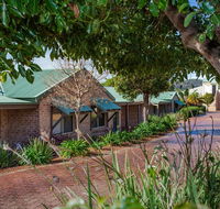 Quality Suites Banksia Gardens - Lightning Ridge Tourism