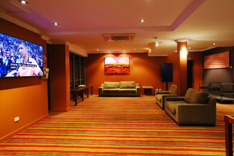 Aurora Alice Springs - Lightning Ridge Tourism 9