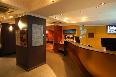 Aurora Alice Springs - Lightning Ridge Tourism 10