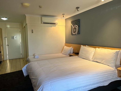 Aurora Alice Springs - Lightning Ridge Tourism 17