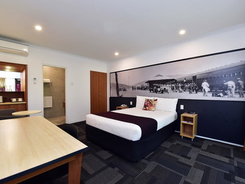 Mercure Alice Springs Resort - Lightning Ridge Tourism 5