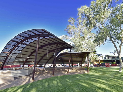 Mercure Alice Springs Resort - Lightning Ridge Tourism 11
