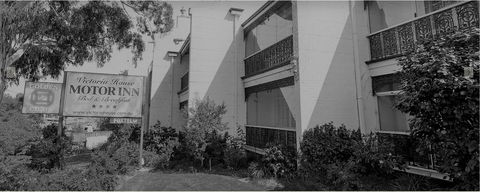 Victoria House Motor Inn - Lightning Ridge Tourism 2