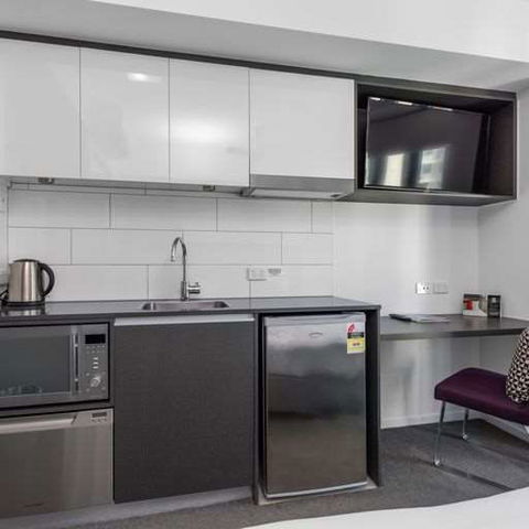 H On Mitchell Apartment Hotel - Lightning Ridge Tourism 1