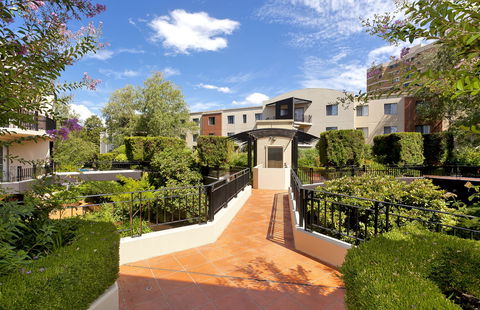 Astra Apartments The Griffin - Lightning Ridge Tourism 1