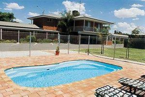 Centrepoint Motel - Lightning Ridge Tourism 0