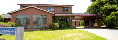 Golden Grain Motor Inn - Lightning Ridge Tourism 0