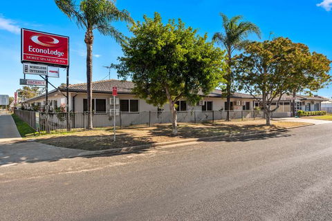 Econo Lodge Moree Spa Motor Inn - Lightning Ridge Tourism 0