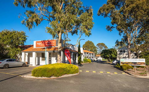 Ferntree Gully, A Nightcap Hotel - Lightning Ridge Tourism 1