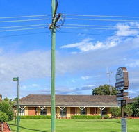 Bushmans Motor Inn - Lightning Ridge Tourism