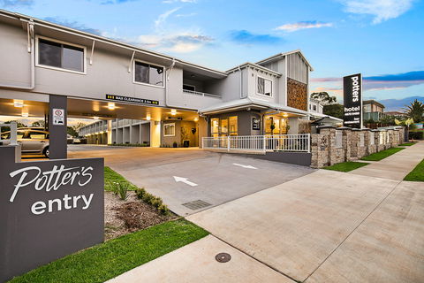 Potter's Boutique Hotel - Lightning Ridge Tourism 1
