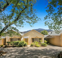 Quest Trinity House - Lightning Ridge Tourism