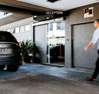 Astor Inn - Lightning Ridge Tourism