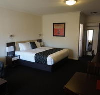 Charles Sturt Suites - Lightning Ridge Tourism