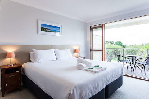 Royal Palms Resort by Nightcap - Lightning Ridge Tourism 6