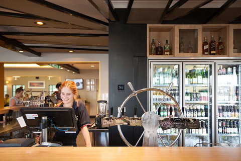 Royal Palms Resort by Nightcap - Lightning Ridge Tourism 9