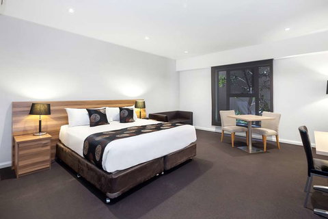 Best Western Plus Ballarat Suites - Lightning Ridge Tourism 5