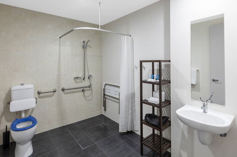 Meriton Serviced Apartments North Sydney - Lightning Ridge Tourism 0