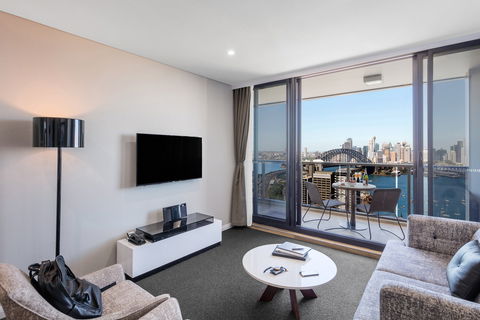 Meriton Serviced Apartments North Sydney - Lightning Ridge Tourism 14