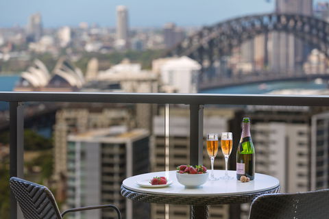 Meriton Serviced Apartments North Sydney - Lightning Ridge Tourism 17