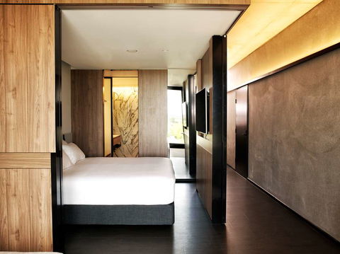 A By Adina Canberra - Lightning Ridge Tourism 6