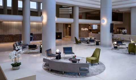 Hilton Darwin - Lightning Ridge Tourism 2