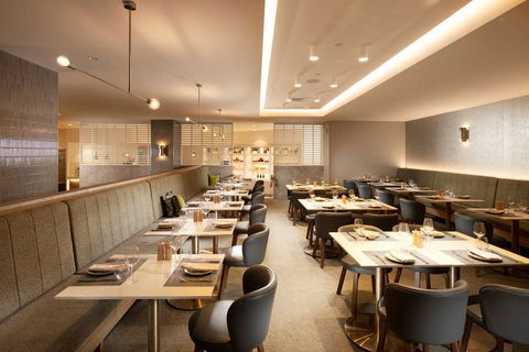 Hilton Darwin - Lightning Ridge Tourism 14