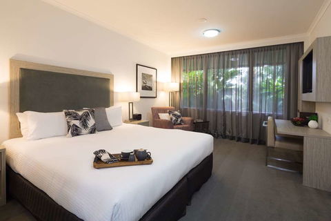 H On Smith Hotel - Lightning Ridge Tourism 4
