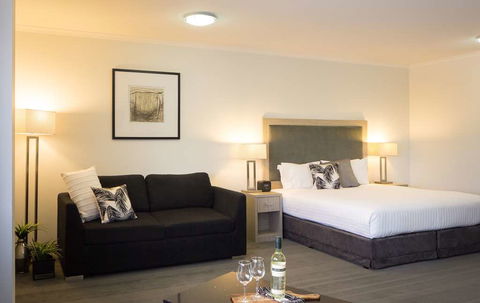 H On Smith Hotel - Lightning Ridge Tourism 15