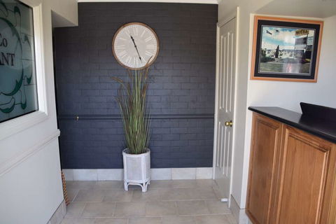 Best Western Coachman's Inn Motel - Lightning Ridge Tourism 4