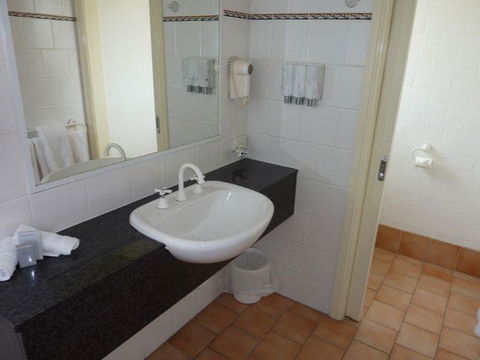 Best Western Coachman's Inn Motel - Lightning Ridge Tourism 16