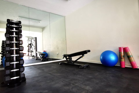 Governor Macquarie Motor Inn - Lightning Ridge Tourism 14